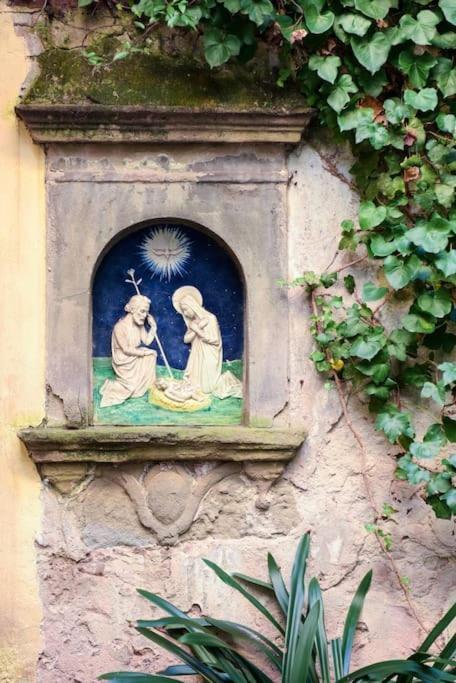 Cozy Apartment With Private Garden - City Center - Florencia Exterior foto